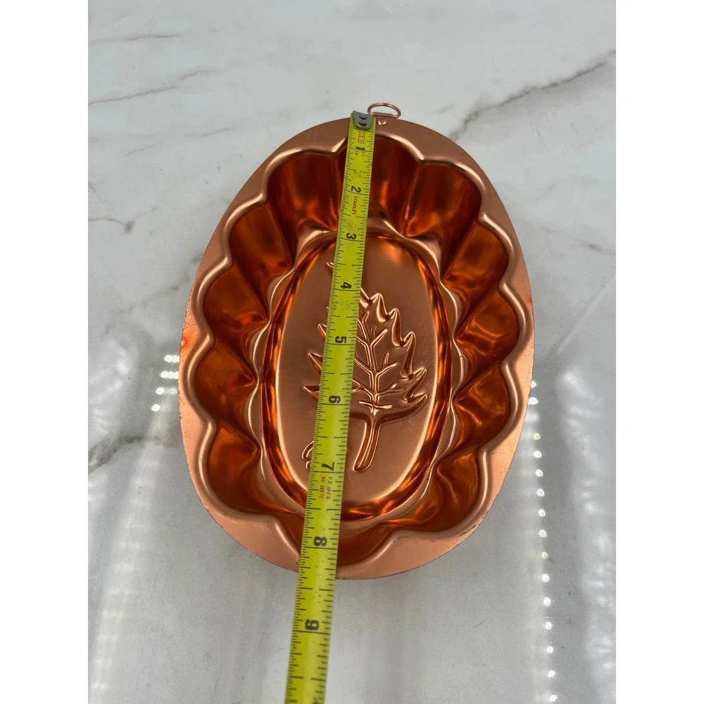 Vintage Autumn Leaf Copper Mold 3 Cup Scalloped Oval Jello Cake Tin Wall Decor